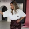 VINTAGE WHITE T-SHIRT BURGUNDY LOGO
